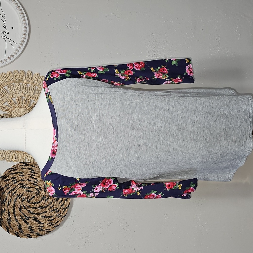 Brenda's Navy Blue Pink Floral Sleeve Gray Tee Womens L Coquette Girly Feminine - Picture 3 of 4